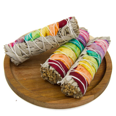 Chakra smudge stick met witte salie
